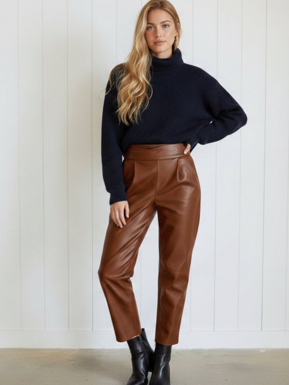 Aritzia Wilfred Brown Faux Leather Pants, EUC, Size: 6